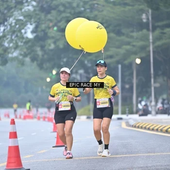 Runner Photo 7030828