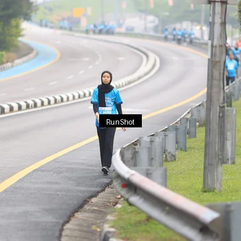 Runner Photo 7030832