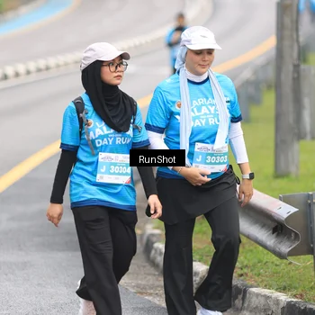 Runner Photo 7030841