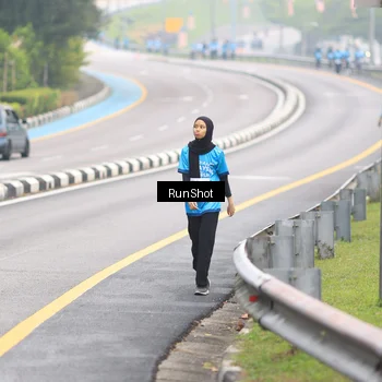 Runner Photo 7030844
