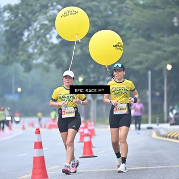 Runner Photo 7030851