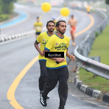 Runner Photo 7030856