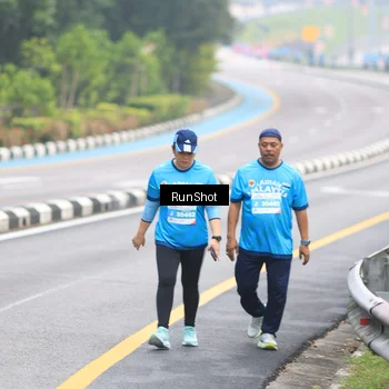 Runner Photo 7030870