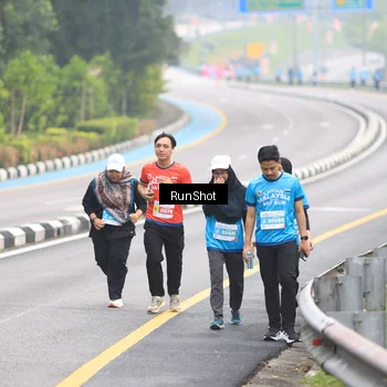 Runner Photo 7030887