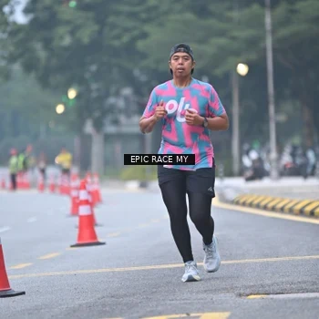 Runner Photo 7030909