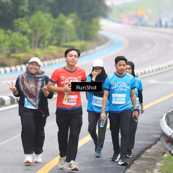 Runner Photo 7030921