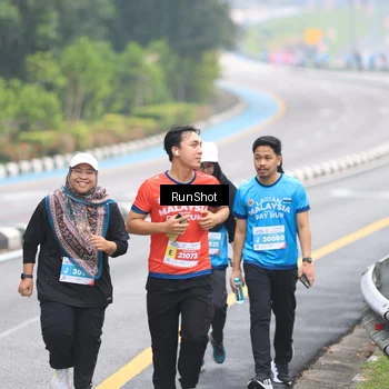 Runner Photo 7030930