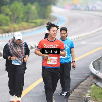 Runner Photo 7030938