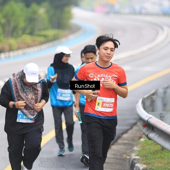 Runner Photo 7030939