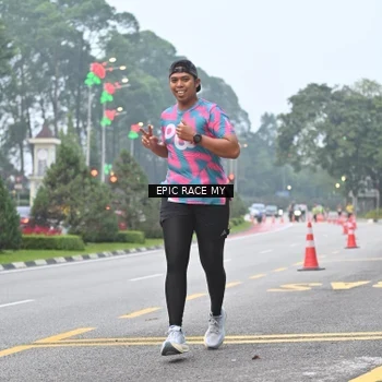 Runner Photo 7030941