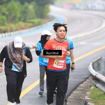 Runner Photo 7030945