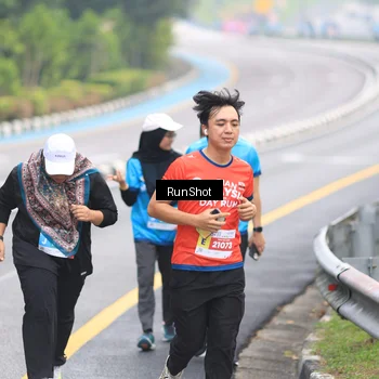 Runner Photo 7030948