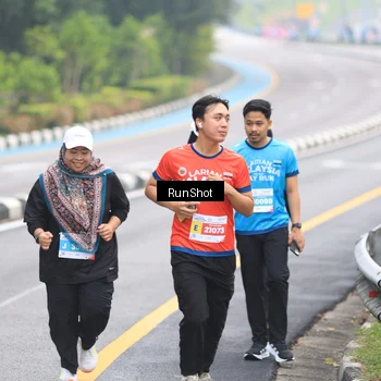 Runner Photo 7030951