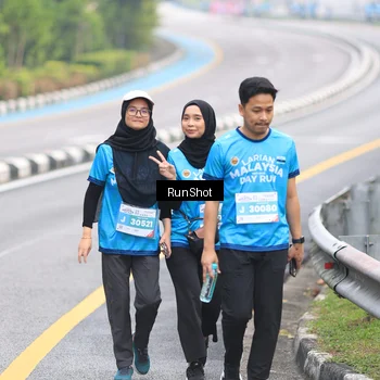 Runner Photo 7030969