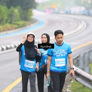 Runner Photo 7030971