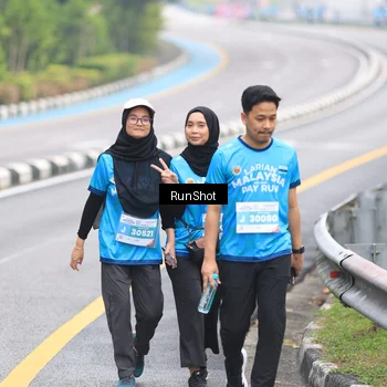 Runner Photo 7030973