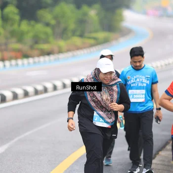 Runner Photo 7030982