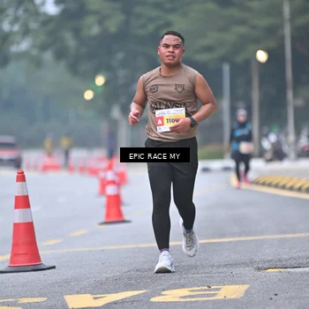 Runner Photo 7030993