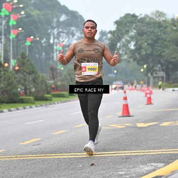 Runner Photo 7031008
