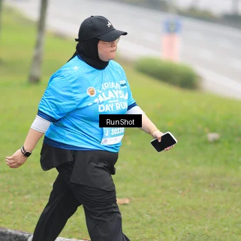 Runner Photo 7031011
