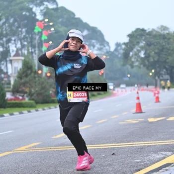 Runner Photo 7031022