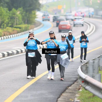 Runner Photo 7031028