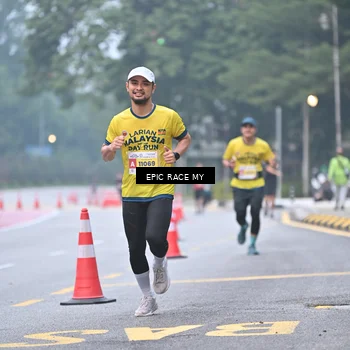 Runner Photo 7031034