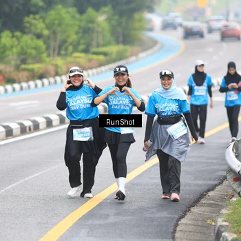 Runner Photo 7031042