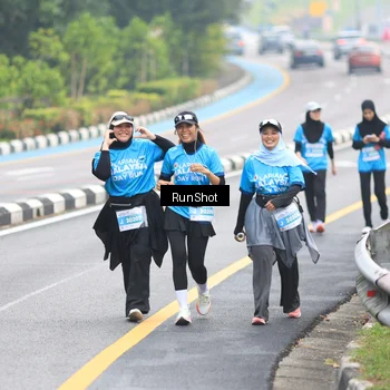 Runner Photo 7031044