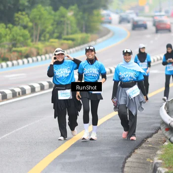 Runner Photo 7031046
