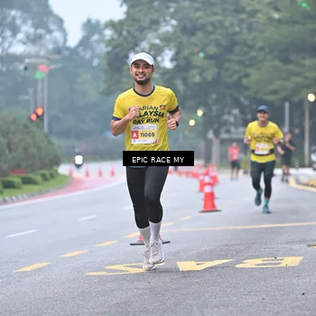 Runner Photo 7031048