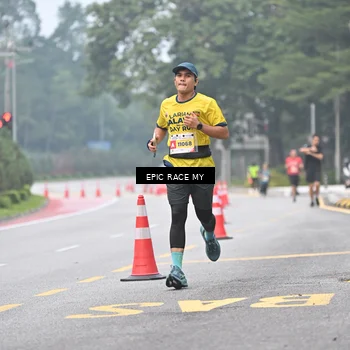 Runner Photo 7031051