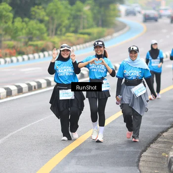 Runner Photo 7031054