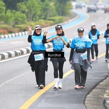 Runner Photo 7031058