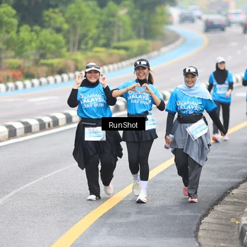 Runner Photo 7031059