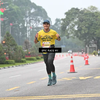 Runner Photo 7031062