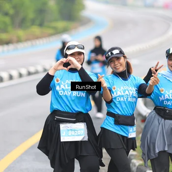 Runner Photo 7031067