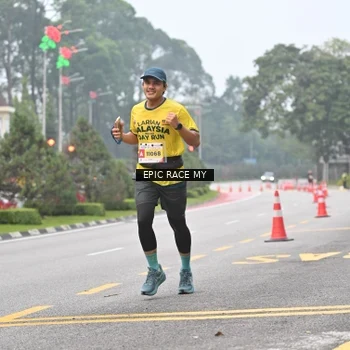 Runner Photo 7031068