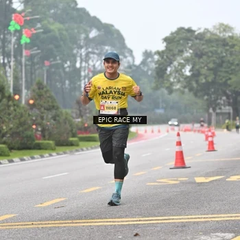 Runner Photo 7031069