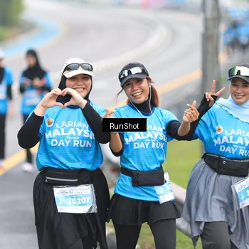 Runner Photo 7031086