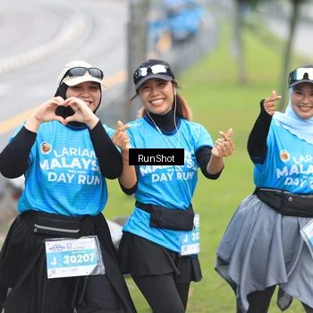 Runner Photo 7031087