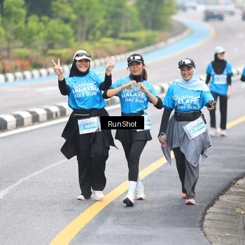 Runner Photo 7031089