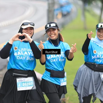 Runner Photo 7031090