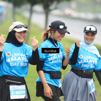 Runner Photo 7031103