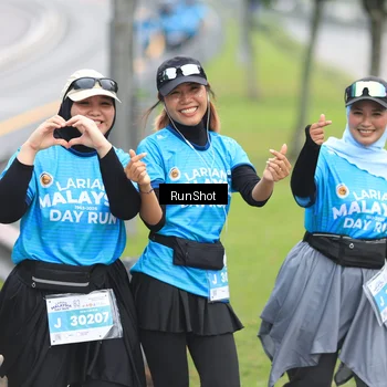 Runner Photo 7031104