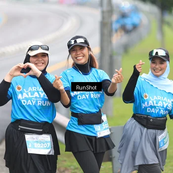 Runner Photo 7031108