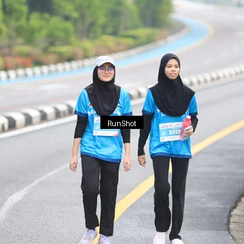 Runner Photo 7031113