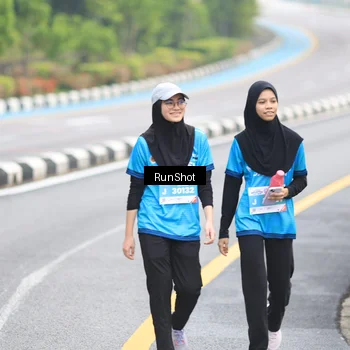 Runner Photo 7031118