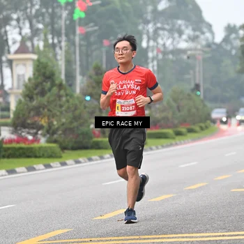 Runner Photo 7031125