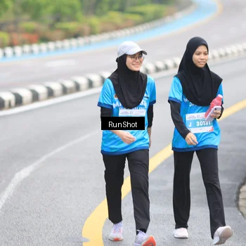 Runner Photo 7031130